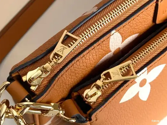 LOUIS MULTI POCHETTE VUITTON ACCESSOIRES 0507